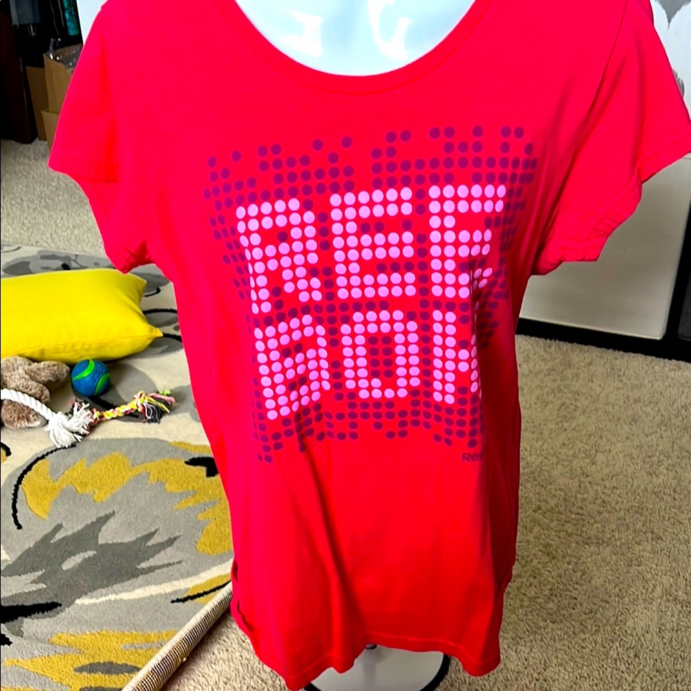 Reebok Red Dot Pattern Tee